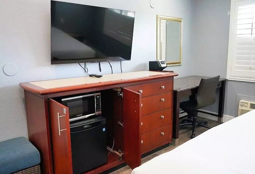 酒店 Seaside Inn & Suites