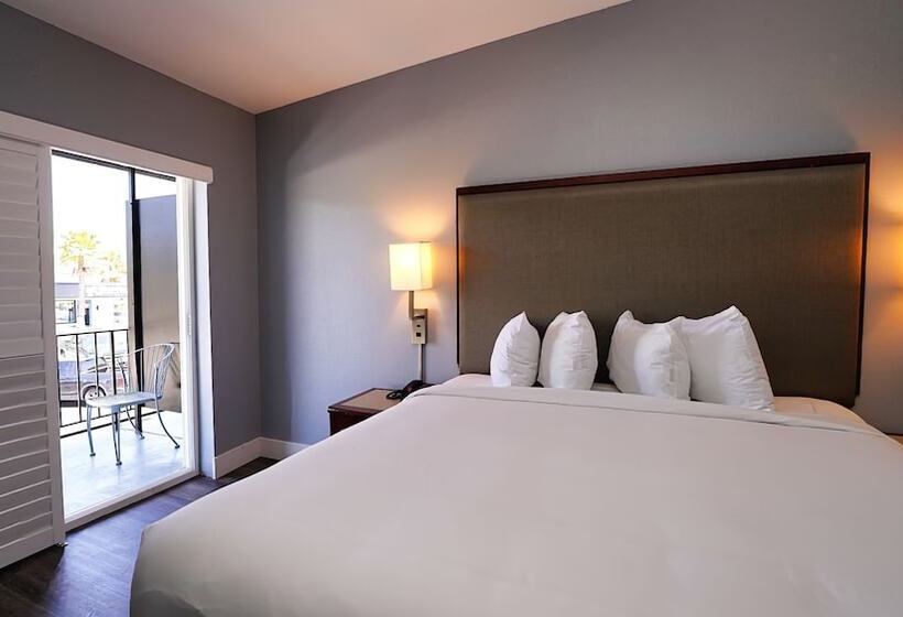 فندق Seaside Inn & Suites