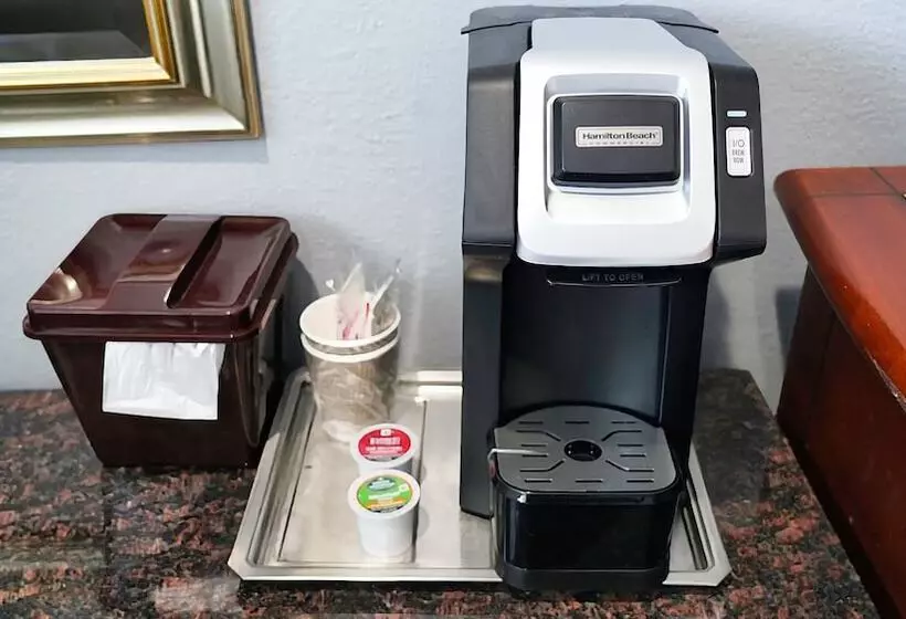 酒店 Seaside Inn & Suites