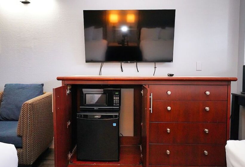 فندق Seaside Inn & Suites