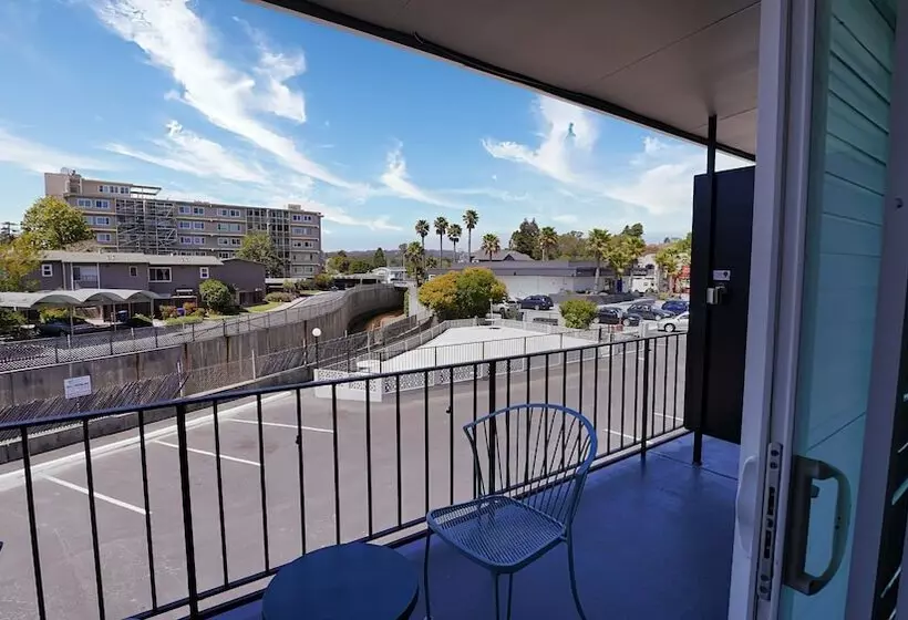 酒店 Seaside Inn & Suites