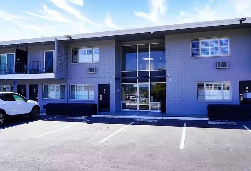 酒店 Seaside Inn & Suites