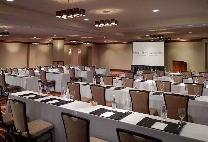 Отель Omni Providence