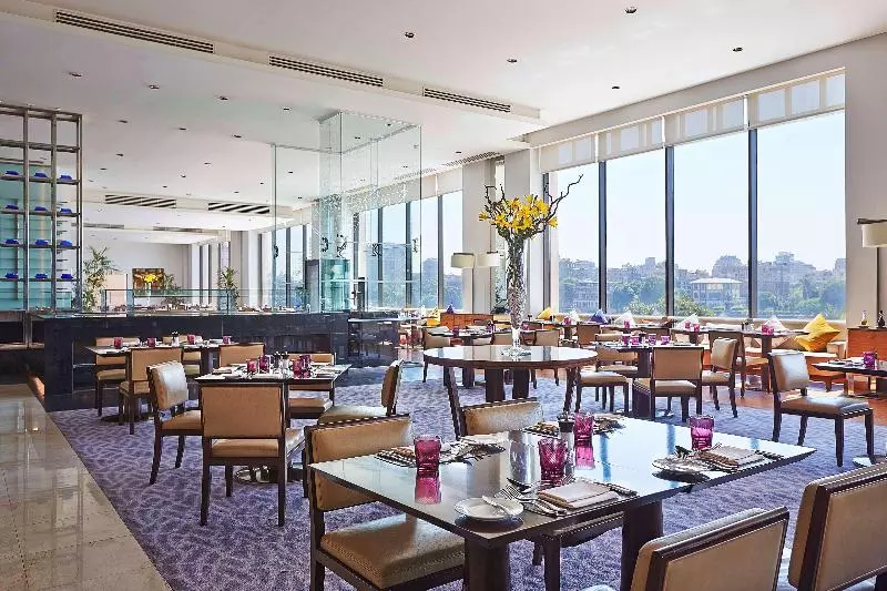 هتل Sofitel Cairo Downtown Nile