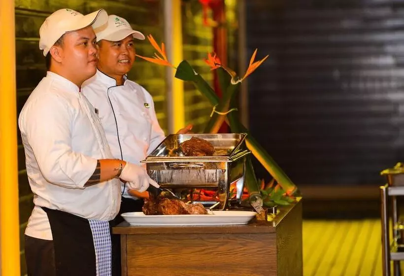 Mulu Marriott Resort