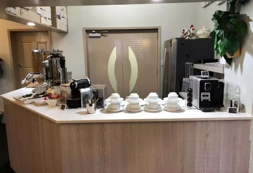 Отель Best Western Balmoral Motor Inn