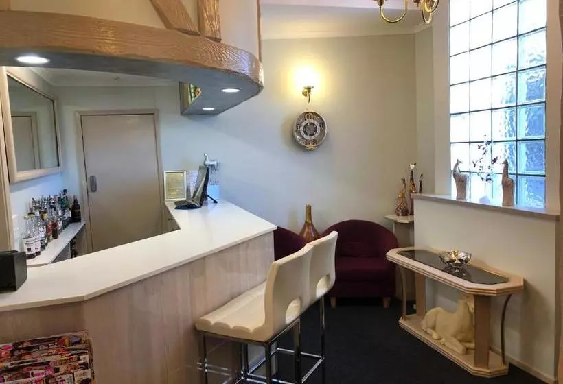 Отель Best Western Balmoral Motor Inn