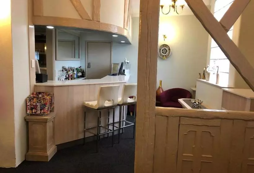 Отель Best Western Balmoral Motor Inn