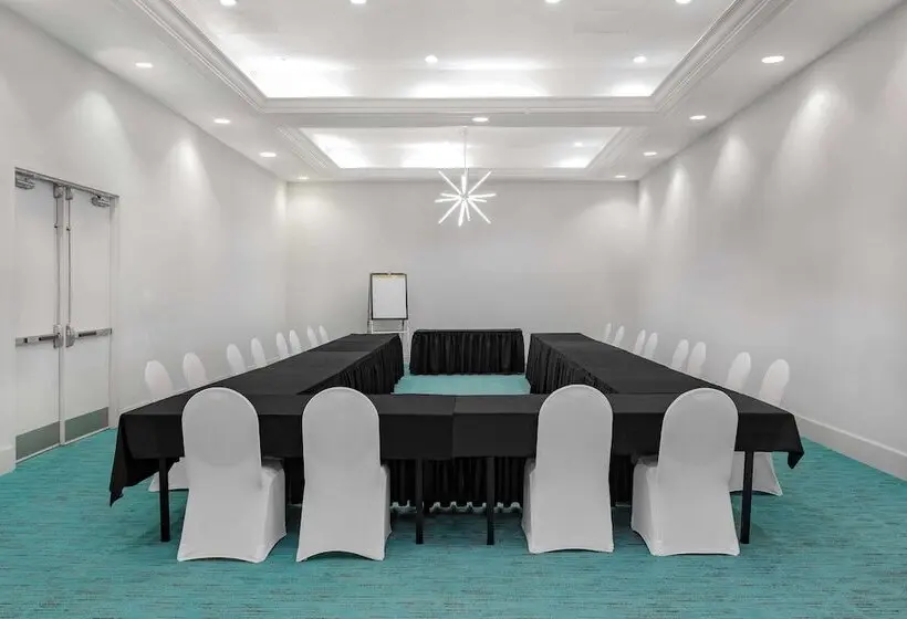 هتل Holiday Inn Resort Kissimmee by the Parks by IHG