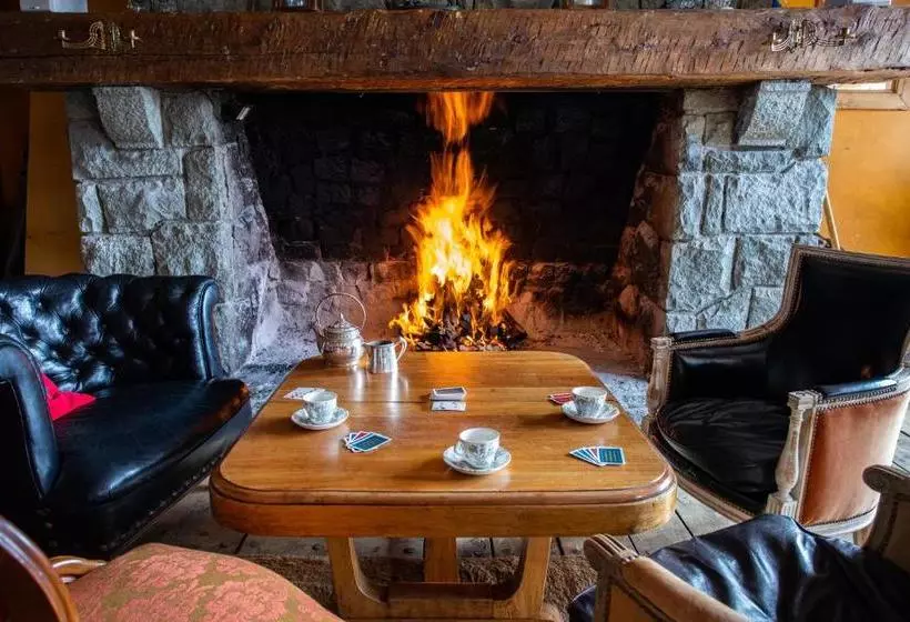 Hotel Pire Hue Lodge