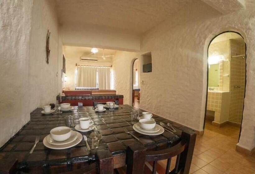 هتل Puerta Del Mar