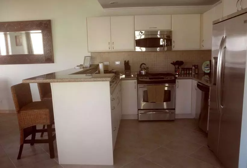 هتل Tierra del Sol Resort, Spa & Country Club