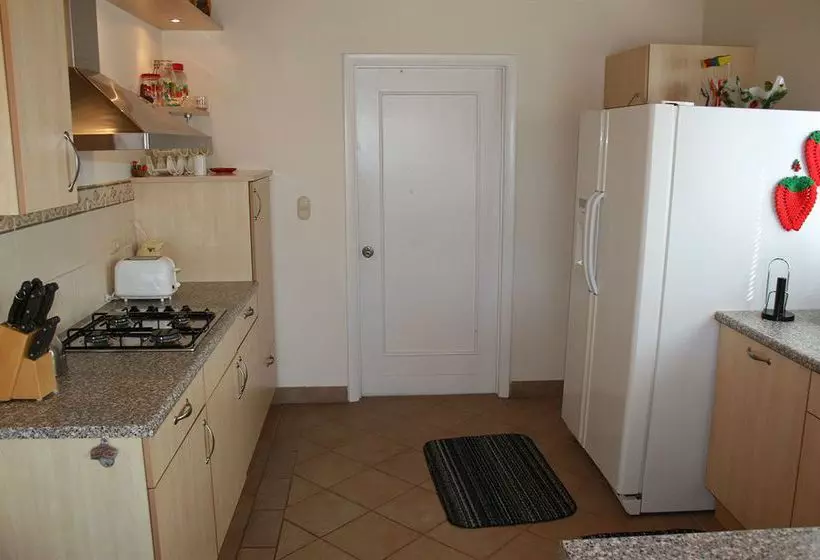 هتل Tierra del Sol Resort, Spa & Country Club