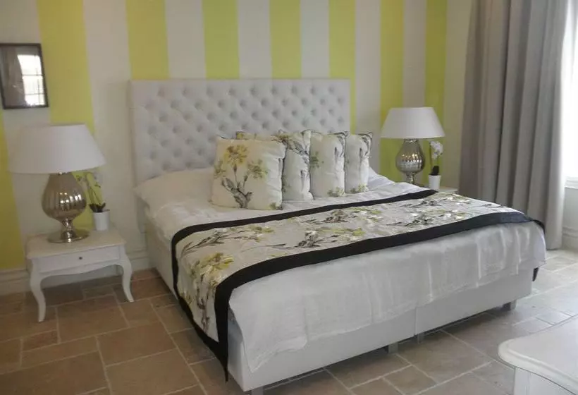 هتل Tierra del Sol Resort, Spa & Country Club