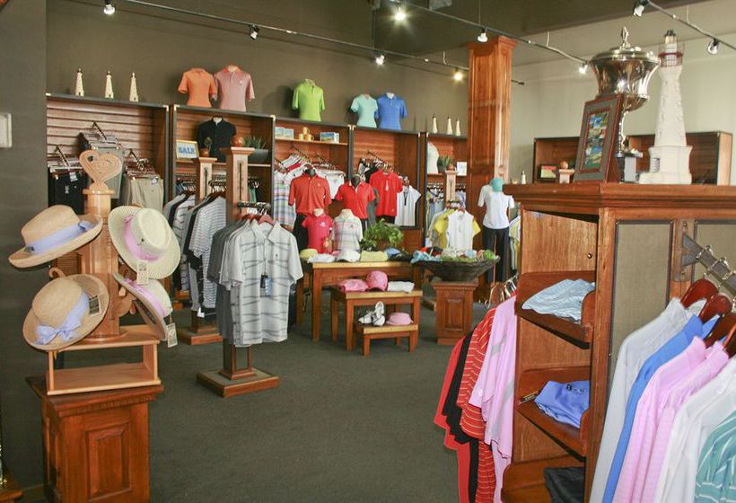 هتل Tierra del Sol Resort, Spa & Country Club