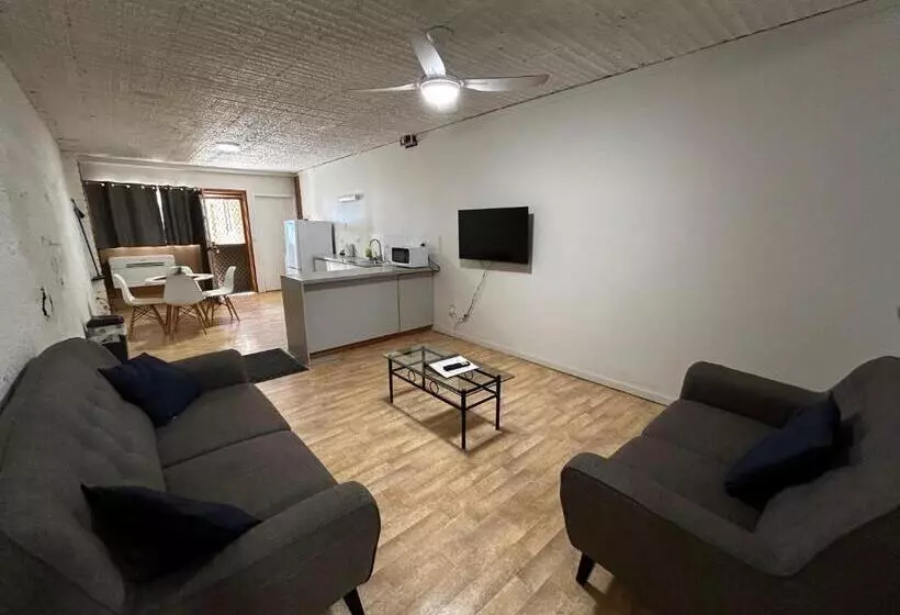 מוטל Desert View Apartments