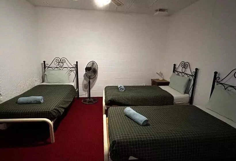 מוטל Desert View Apartments