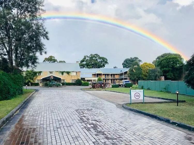 酒店 Campbelltown Colonial Motor Inn