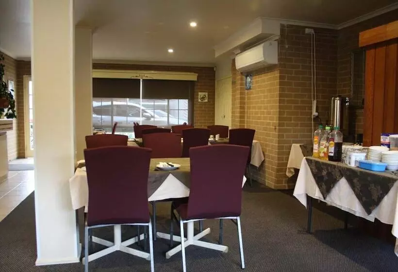 호텔 Grand Manor Motor Inn