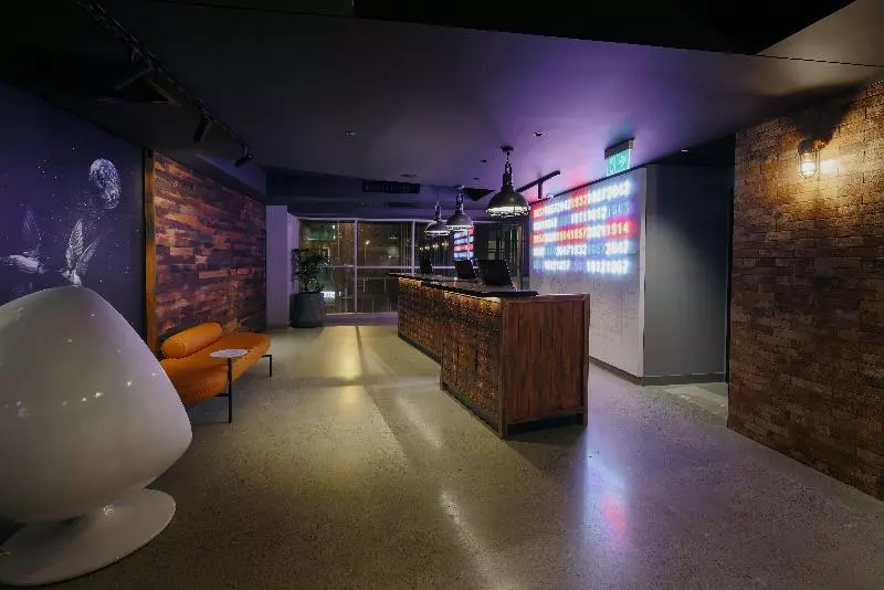 Отель Indigo Brisbane City Centre, An Ihg