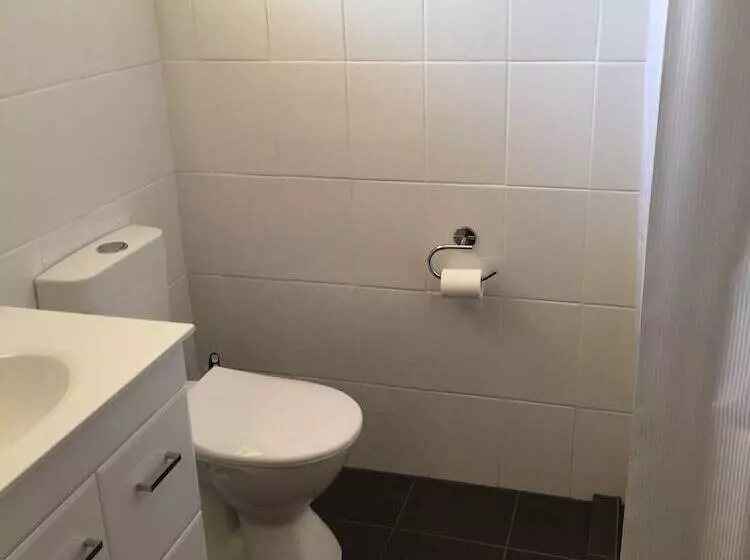 Отель Kadina Gateway Motor Inn