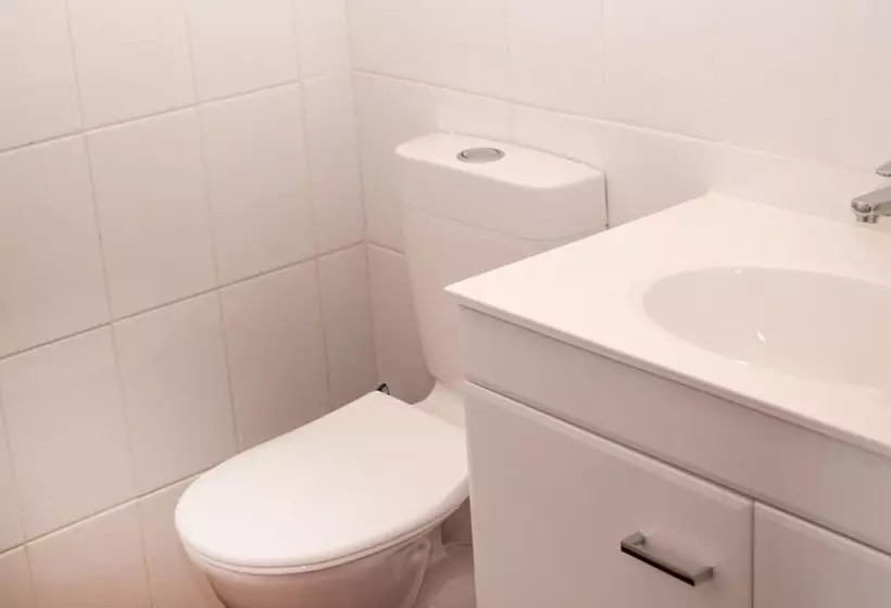 Отель Kadina Gateway Motor Inn