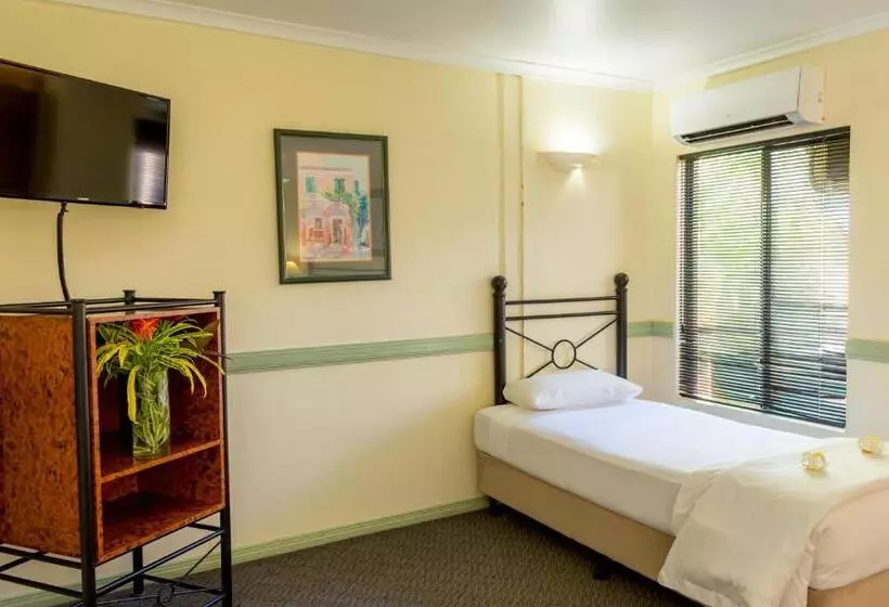 호텔 Palm Royale Cairns