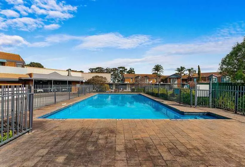 酒店 Quality Inn & Suites Traralgon