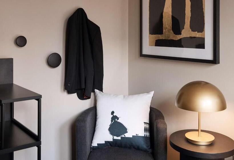 The Capitol Hotel Sydney