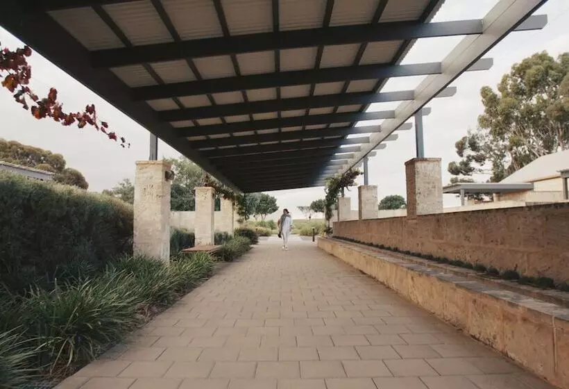 בית מלון כפרי The Louise