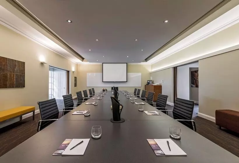 בית מלון כפרי The Louise