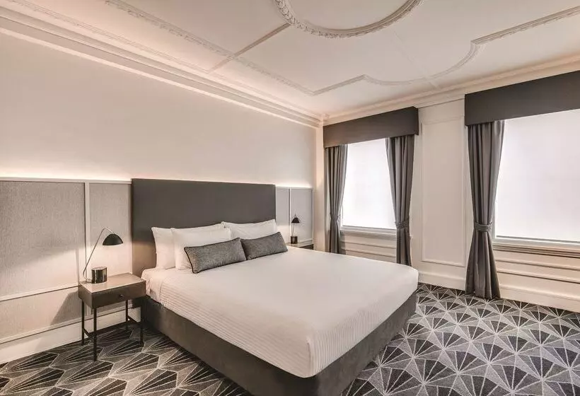 The Savoy Hotel On Little Collins Melbourne