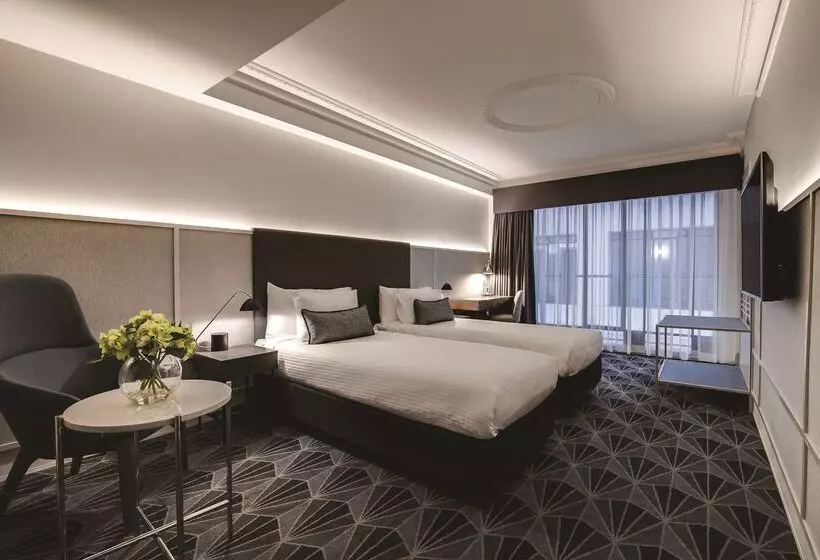 The Savoy Hotel On Little Collins Melbourne