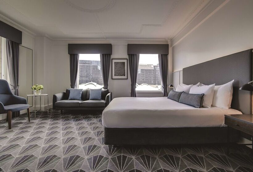 The Savoy Hotel On Little Collins Melbourne