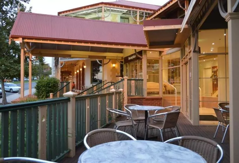 Loxton Community Hotel Motel