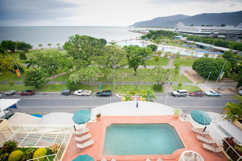 Hotel Breakfree Royal Harbour