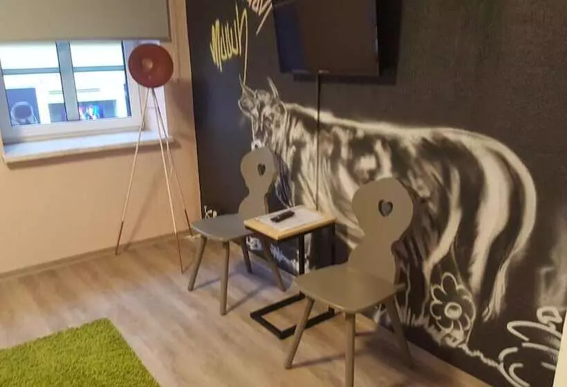 هتل Mama Muh Self Check In