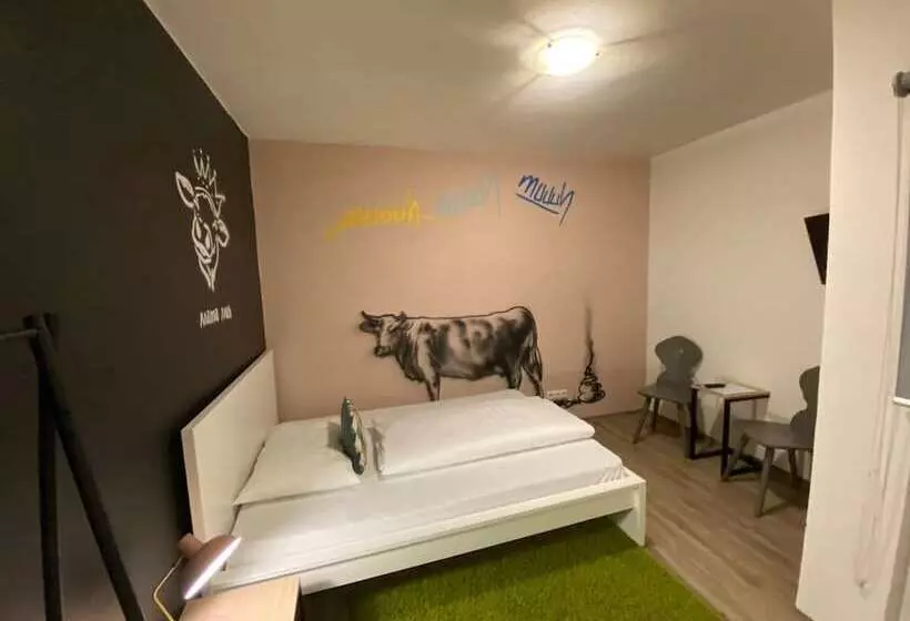 هتل Mama Muh Self Check In