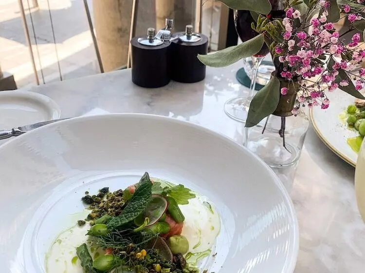 호텔 Pullman Quay Grand Sydney Harbour