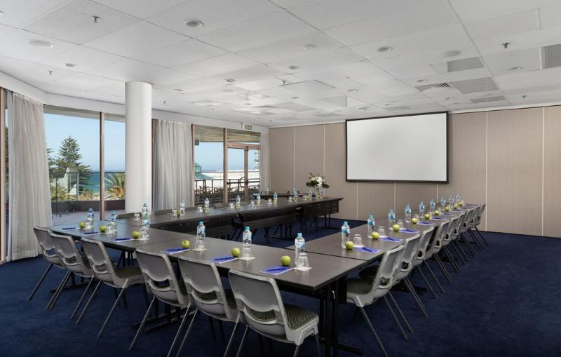 בית מלון כפרי Rydges Cronulla Beachside