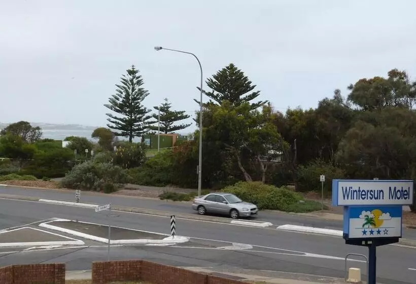 Wintersun Motel