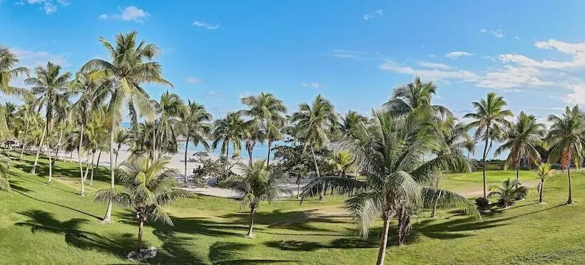 Abaco Beach Resort And Boat Harbour Marina