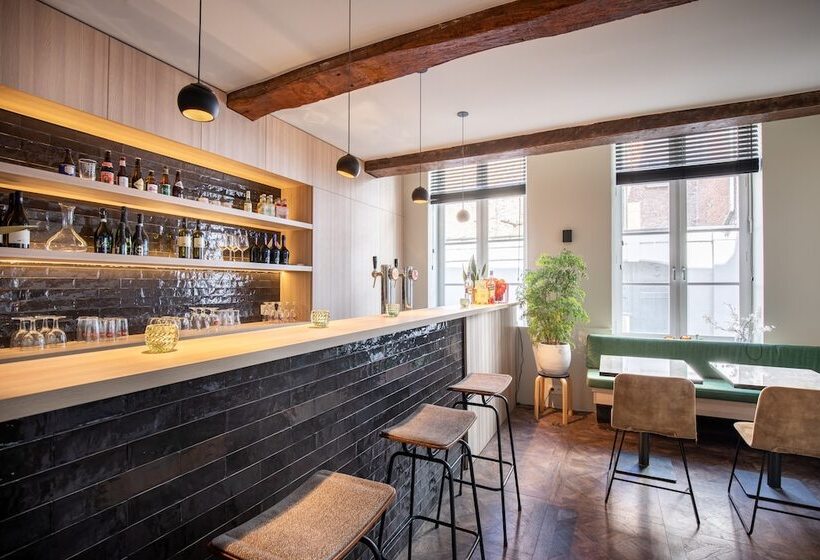 هتل Augustyn Brugge