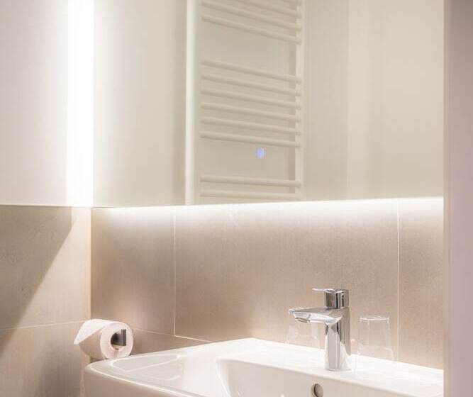 هتل Augustyn Brugge