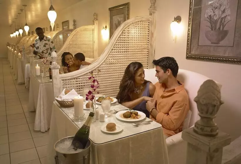 هتل Breezes Resort & Spa All Inclusive, Bahamas