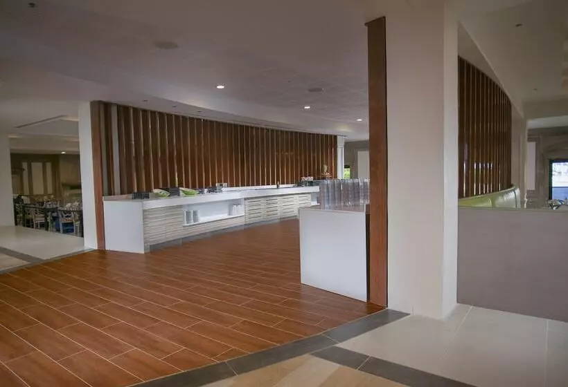 هتل Breezes Resort & Spa All Inclusive, Bahamas