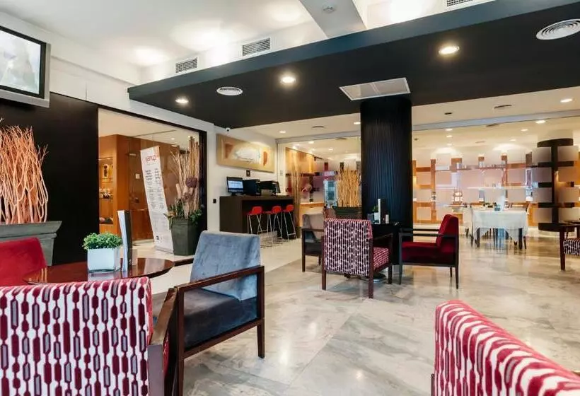 Отель Catalonia Brussels