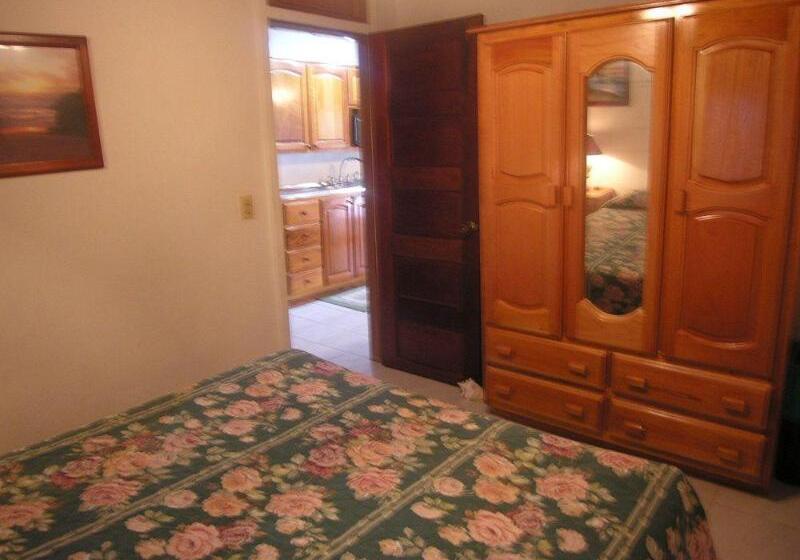 Seven Seas Resort Adults Only