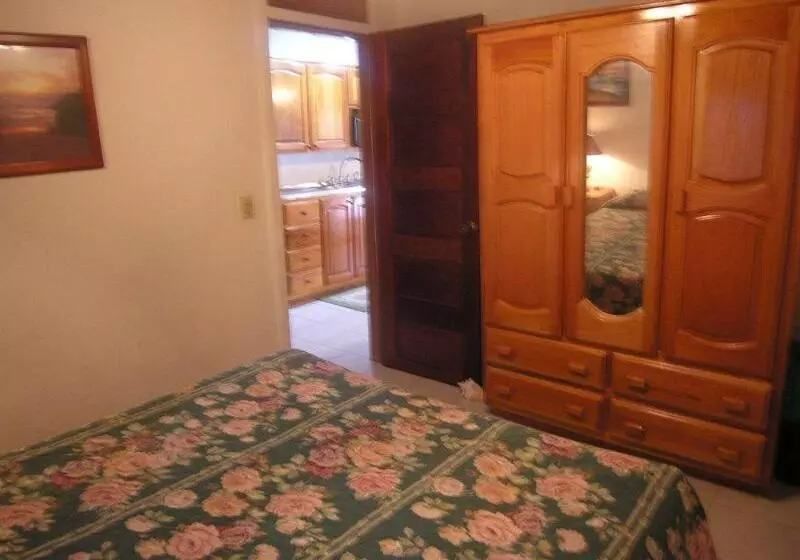 Seven Seas Resort Adults Only