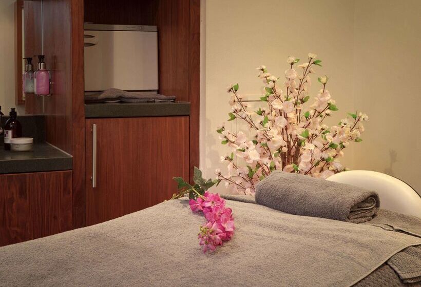 Ashford International Hotel & Spa